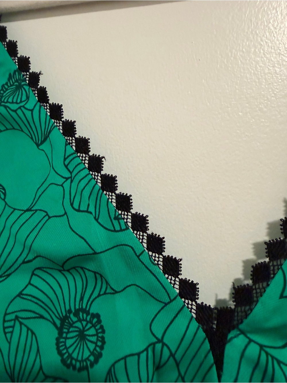 The Kooples Green Black Floral Camisole Top Women’s size small NWT - Picture 8 of 9